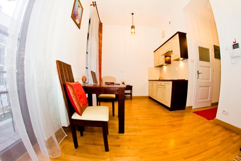 Apartament Kopernik كراكوفيا الغرفة الصورة